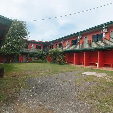 Max Travellers Inn By Reddoorz