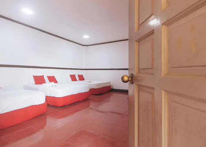 Inn Max Travellers By Reddoorz *