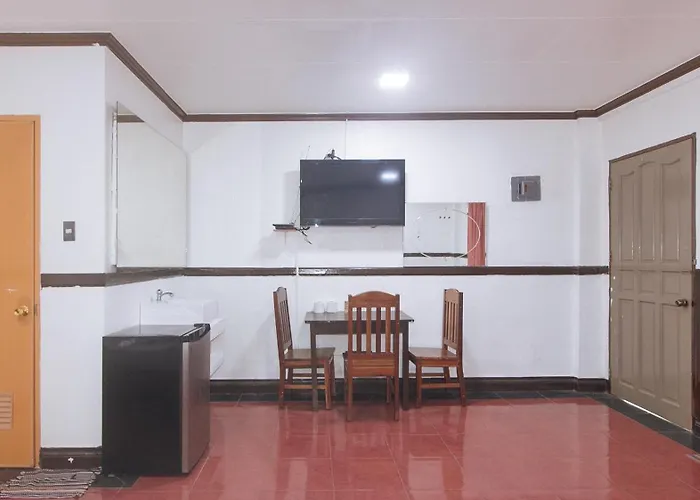 Max Travellers By Reddoorz Lapu-Lapu City