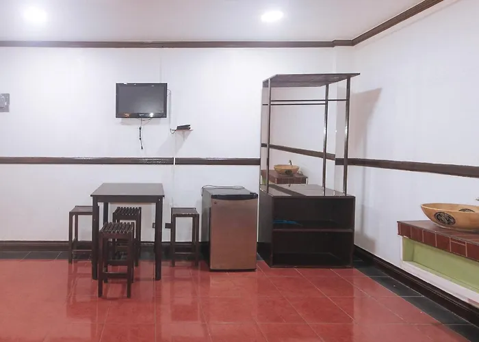 Inn Max Travellers By Reddoorz Lapu-Lapu City