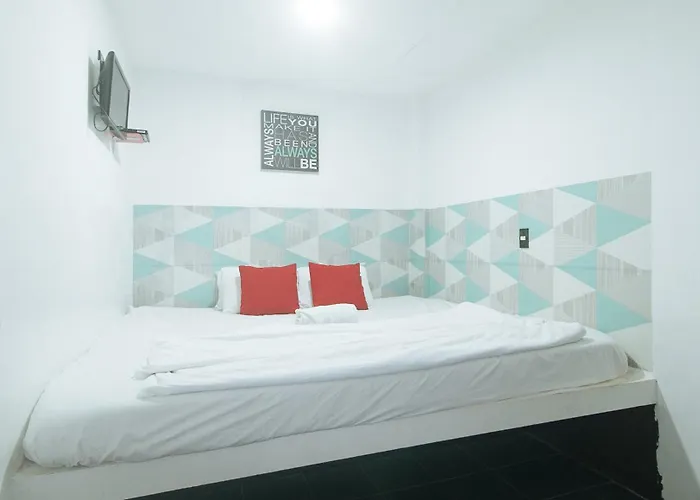 Max Travellers By Reddoorz Inn Lapu-Lapu City